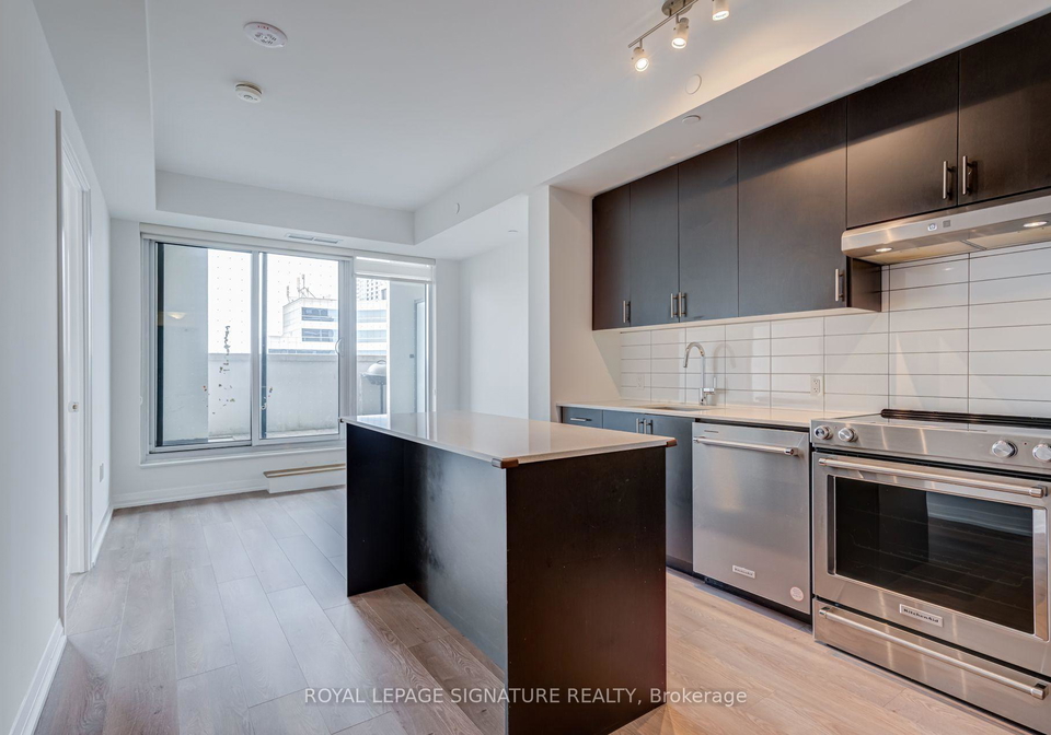 9000-jane-street-vaughan-ontario-n13582754