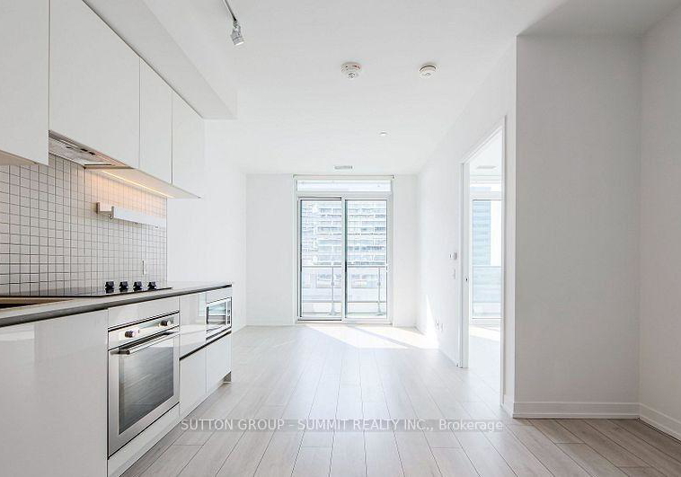 5-buttermill-avenue-vaughan-ontario-n13582994
