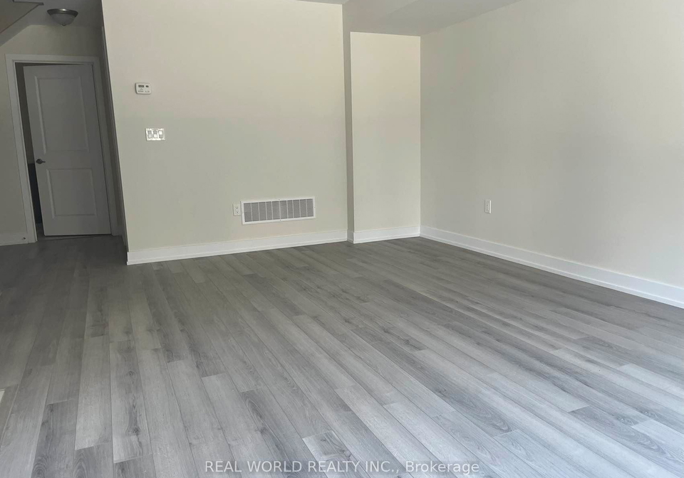 48-credit-lane-richmond-hill-ontario-n13584082