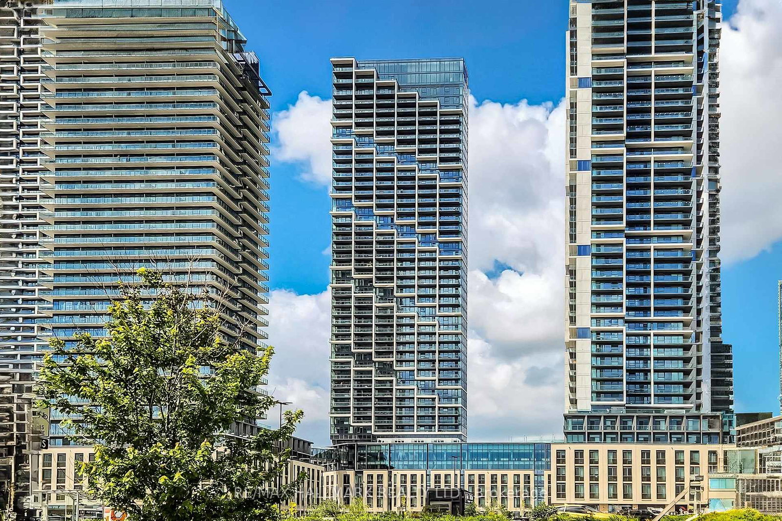 1000-portage-parkway-e-vaughan-ontario-n13584262