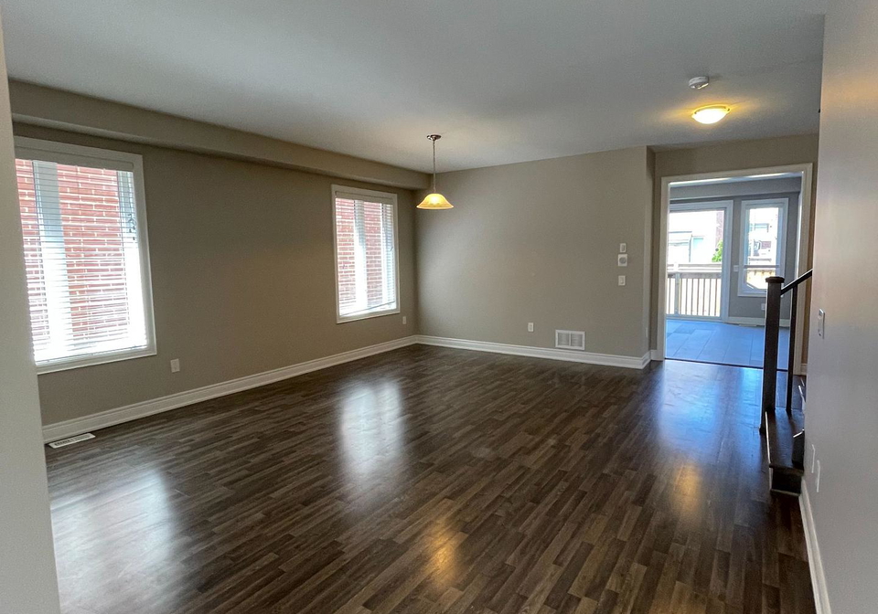 8-n-jericho-avenue-georgina-ontario-n13584288