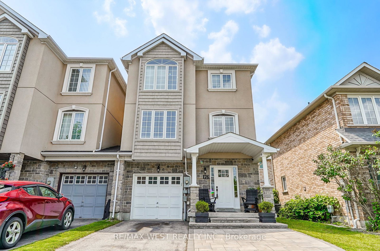 176-gail-parks-crescent-newmarket-ontario-n13585332