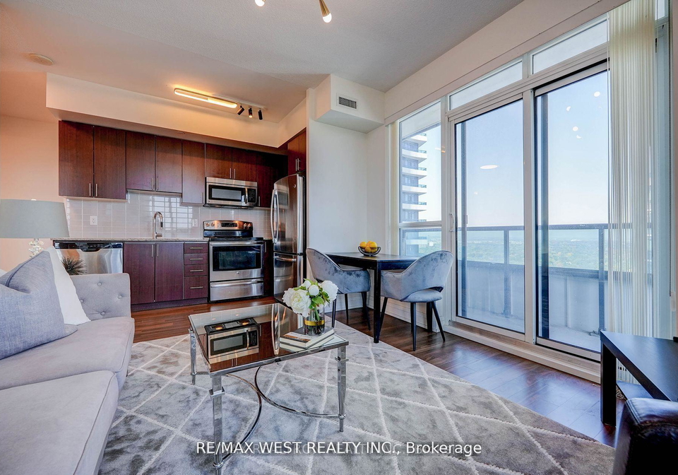 7161-yonge-street-markham-ontario-n13585668