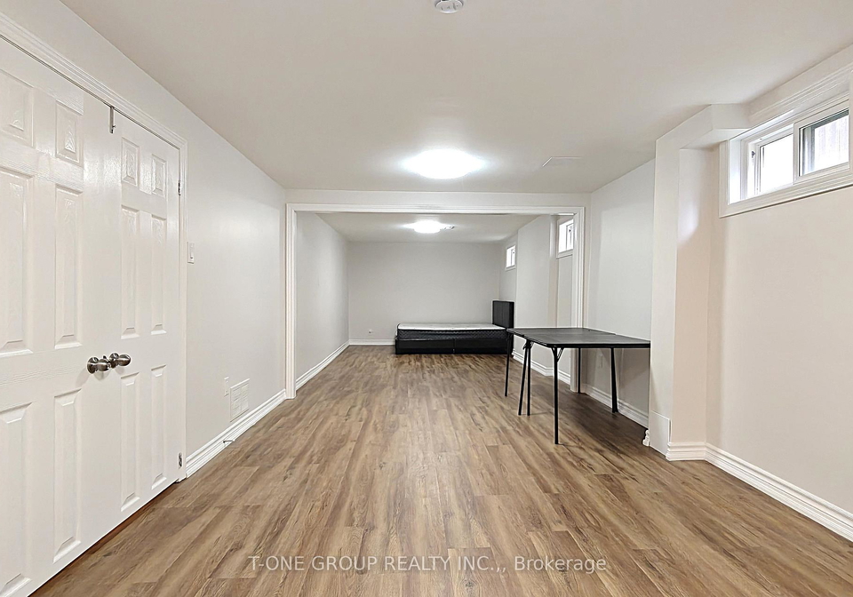 164-major-buttons-drive-markham-ontario-n13586038