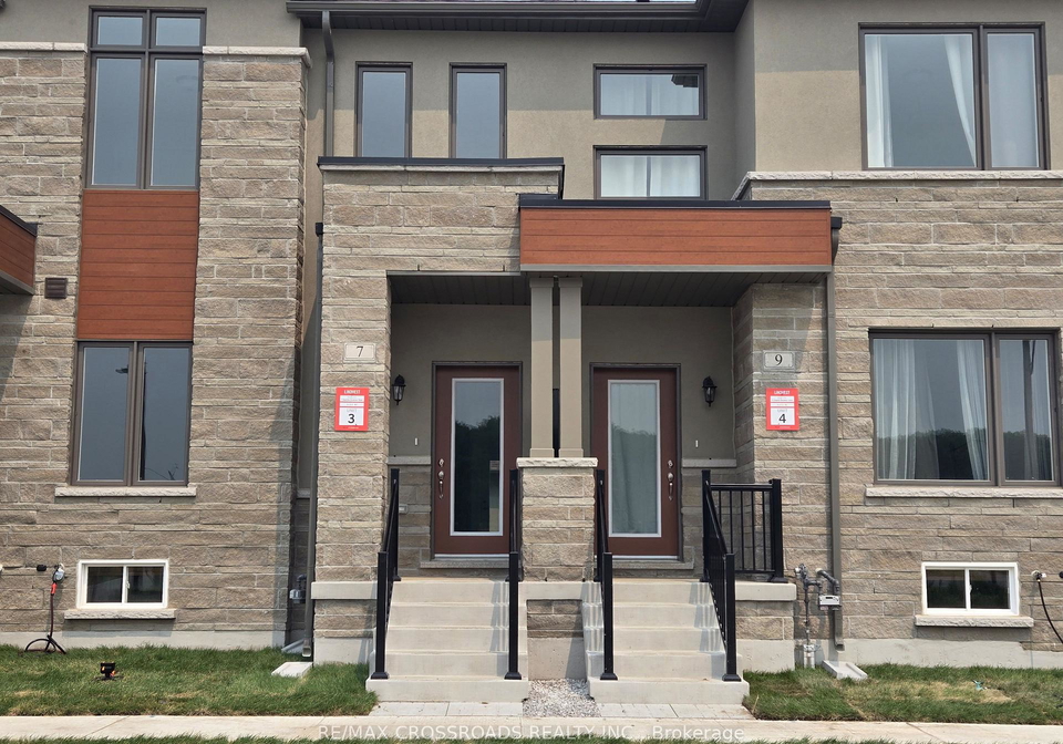 7-alexander-donaldson-street-markham-ontario-n13586756