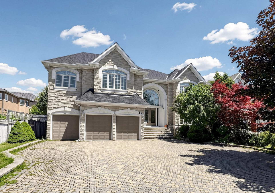 16-frybrook-crescent-richmond-hill-ontario-n13586768