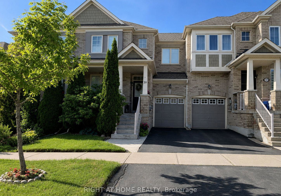 39-pexton-avenue-richmond-hill-ontario-n13586872
