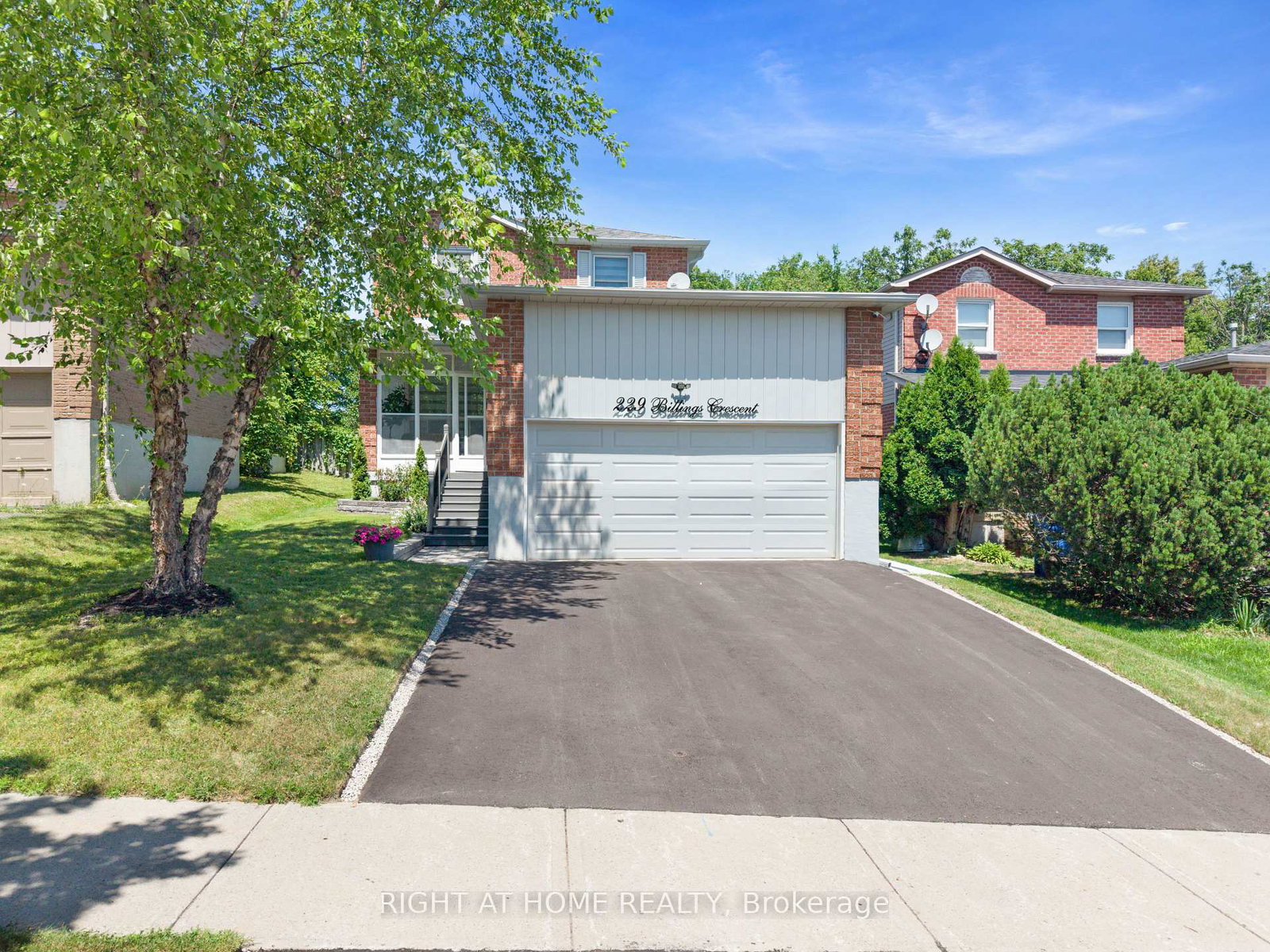 229-billings-crescent-newmarket-ontario-n13586886