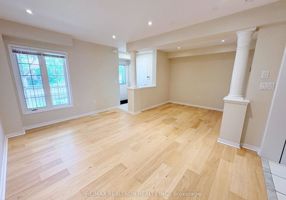 329-bur-oak-avenue-markham-ontario-n13586956