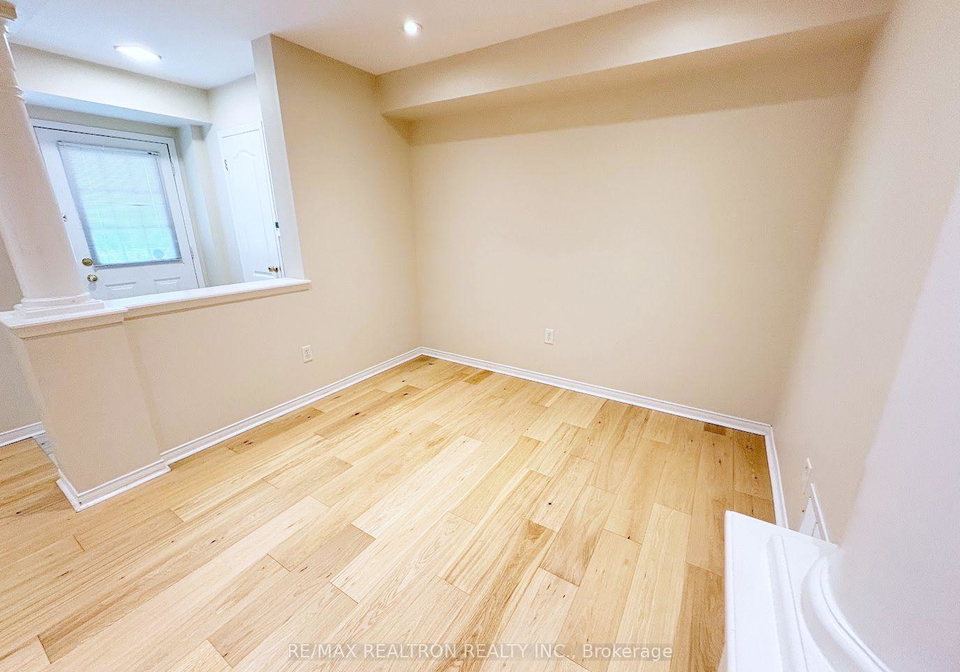 329-bur-oak-avenue-markham-ontario-n13586956