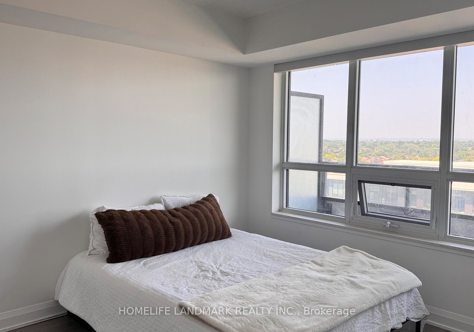 15-water-walk-drive-markham-ontario-n13587090