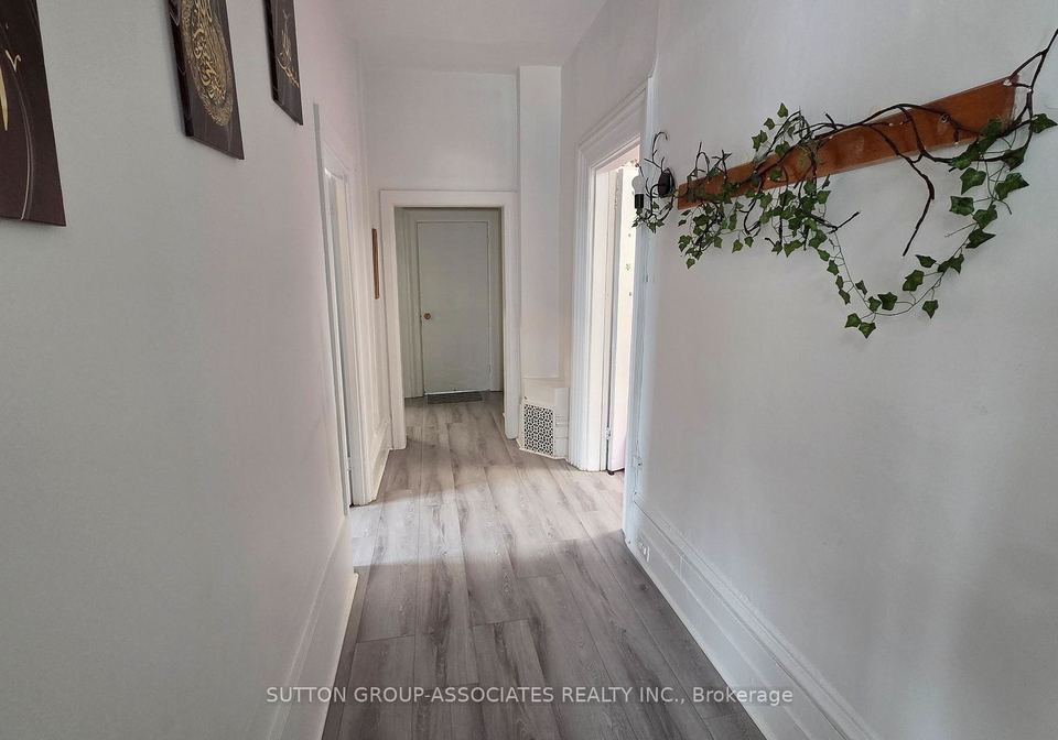65-holland-street-w-bradford-west-gwillimbury-ontario-n13587552