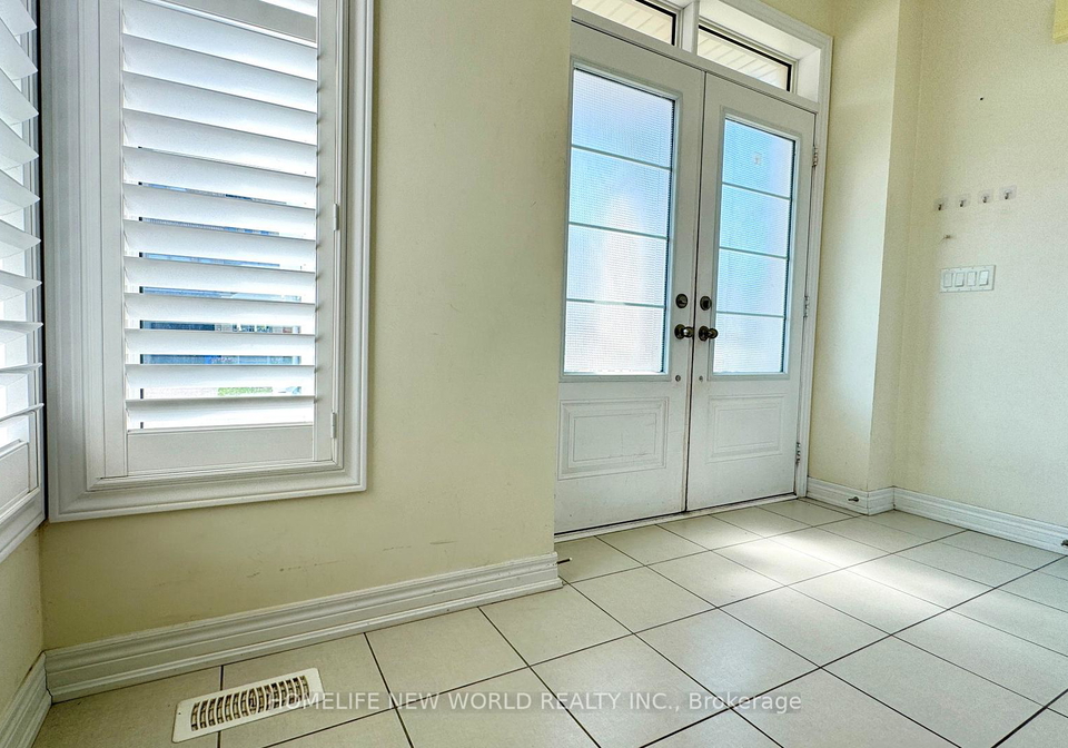 32-falconridge-terrace-east-gwillimbury-ontario-n13588426