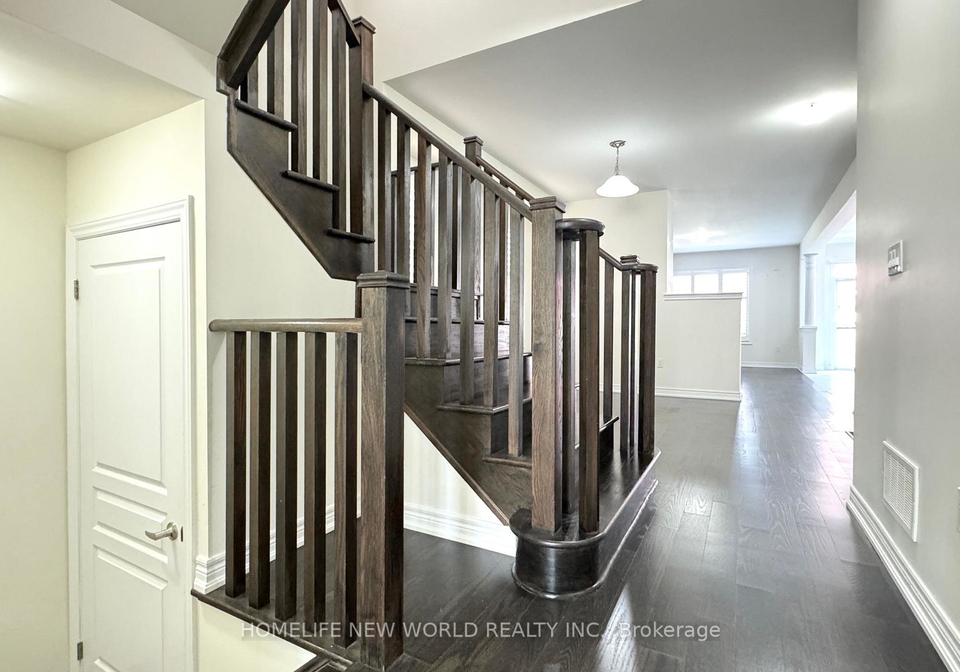 32-falconridge-terrace-east-gwillimbury-ontario-n13588426
