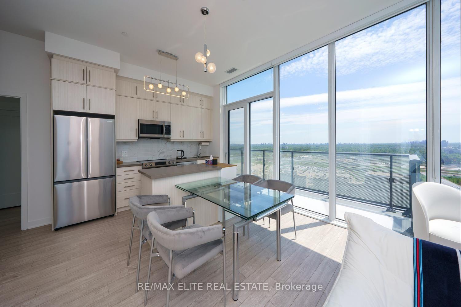 105-oneida-crescent-richmond-hill-ontario-n13588564