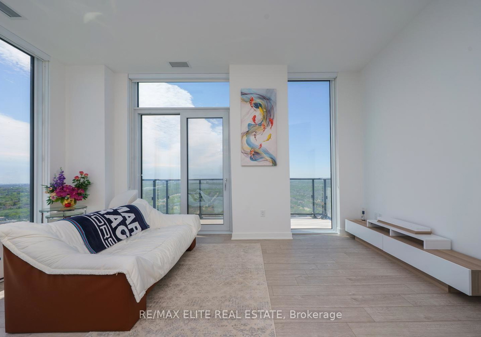 105-oneida-crescent-richmond-hill-ontario-n13588564