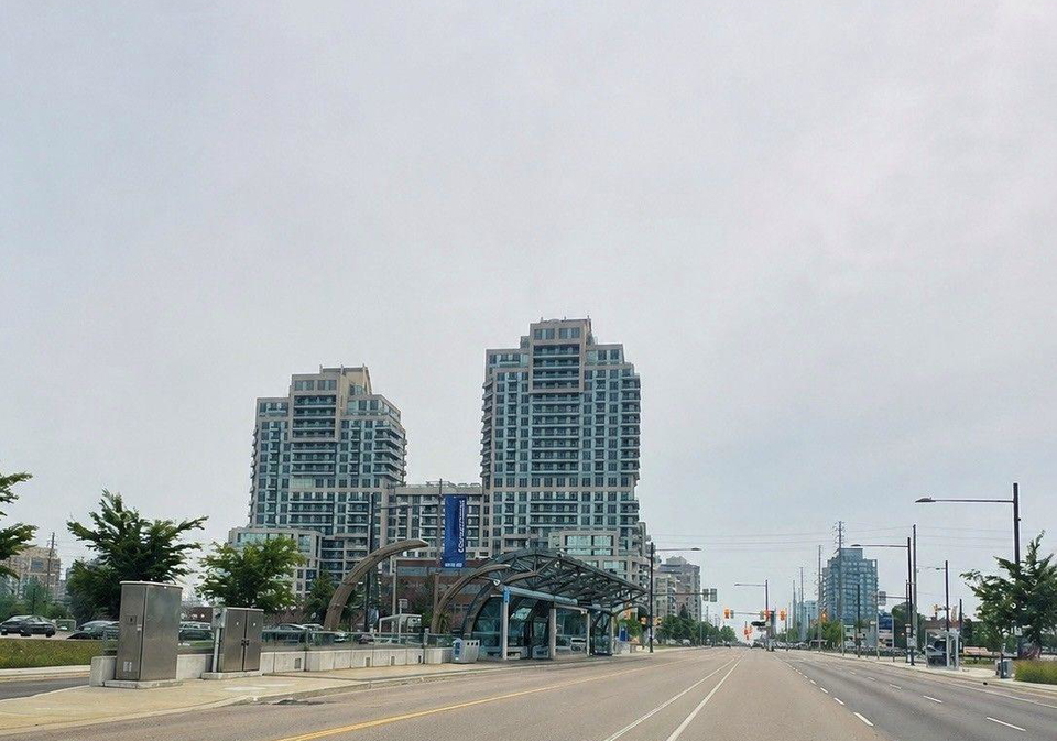 9205-yonge-street-richmond-hill-ontario-n13589082