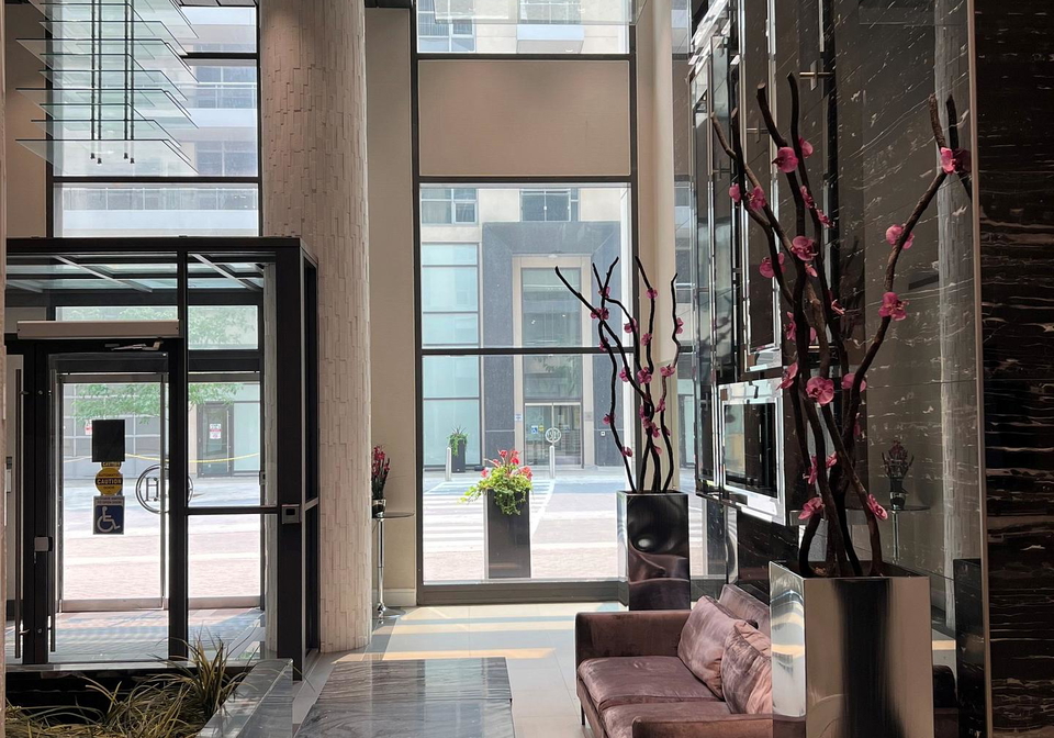 9205-yonge-street-richmond-hill-ontario-n13589082
