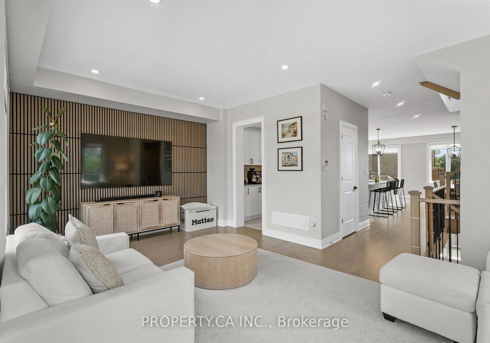 556-new-england-court-newmarket-ontario-n13589776