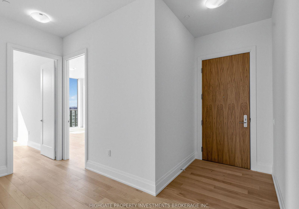 27-korda-gate-vaughan-ontario-n13589932
