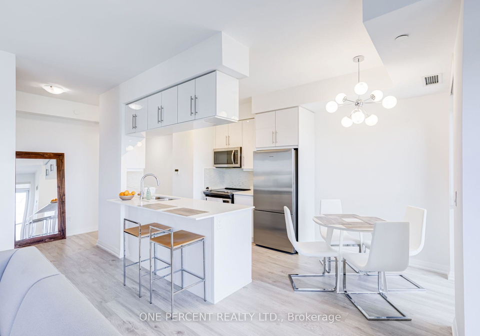 65-oneida-crescent-richmond-hill-ontario-n13590312