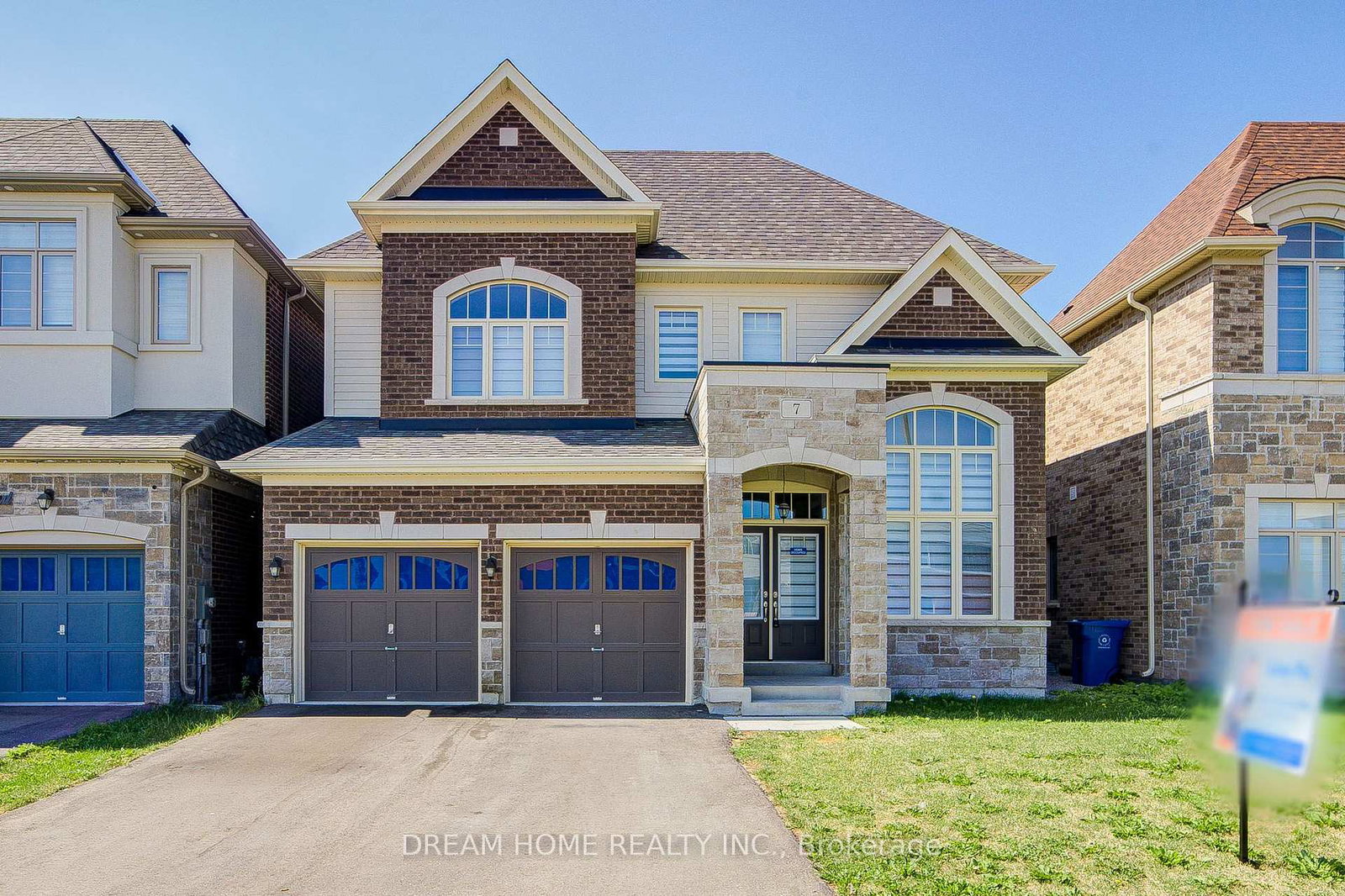 7-charles-white-court-east-gwillimbury-ontario-n13590714
