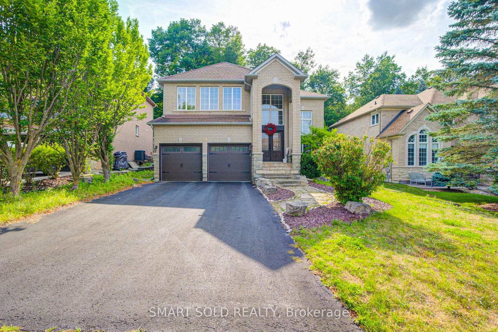 93-watts-meadow-aurora-ontario-n13591402