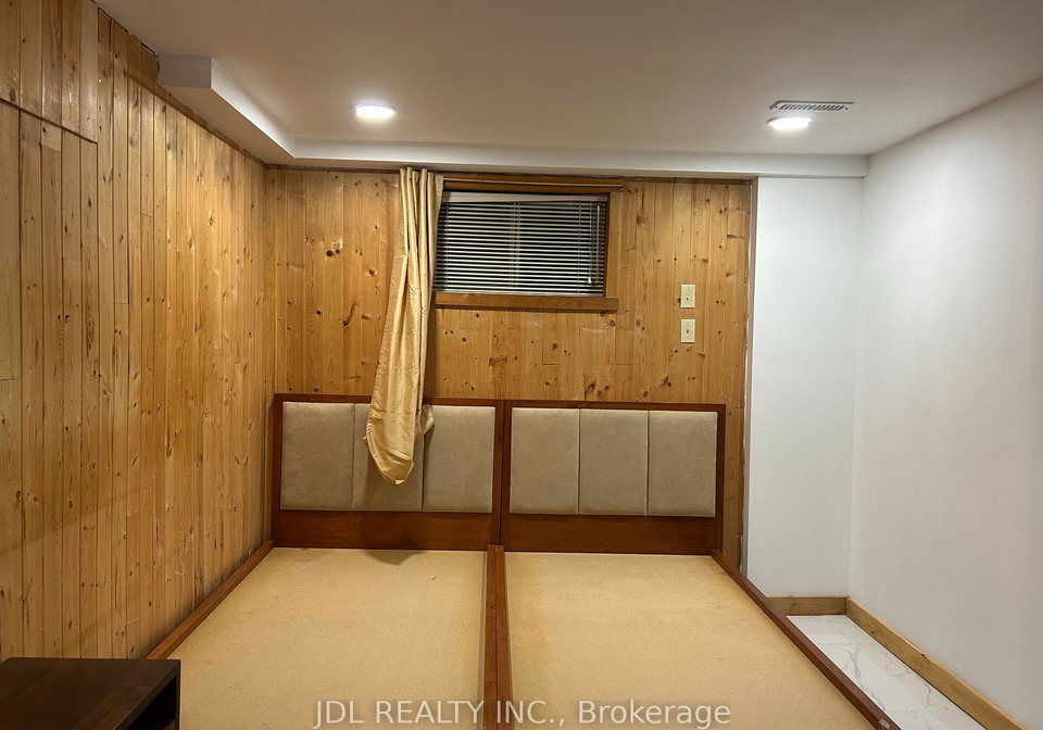 110-robinson-st-street-markham-ontario-n13591646