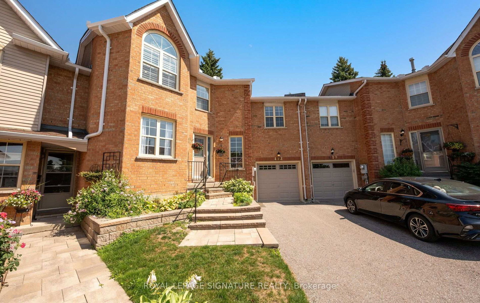 412-butler-court-aurora-ontario-n13591820