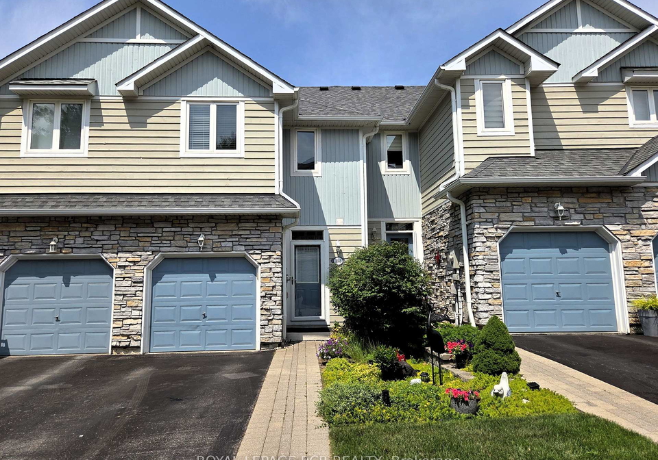 1065-on-bogart-circle-newmarket-ontario-n13591946