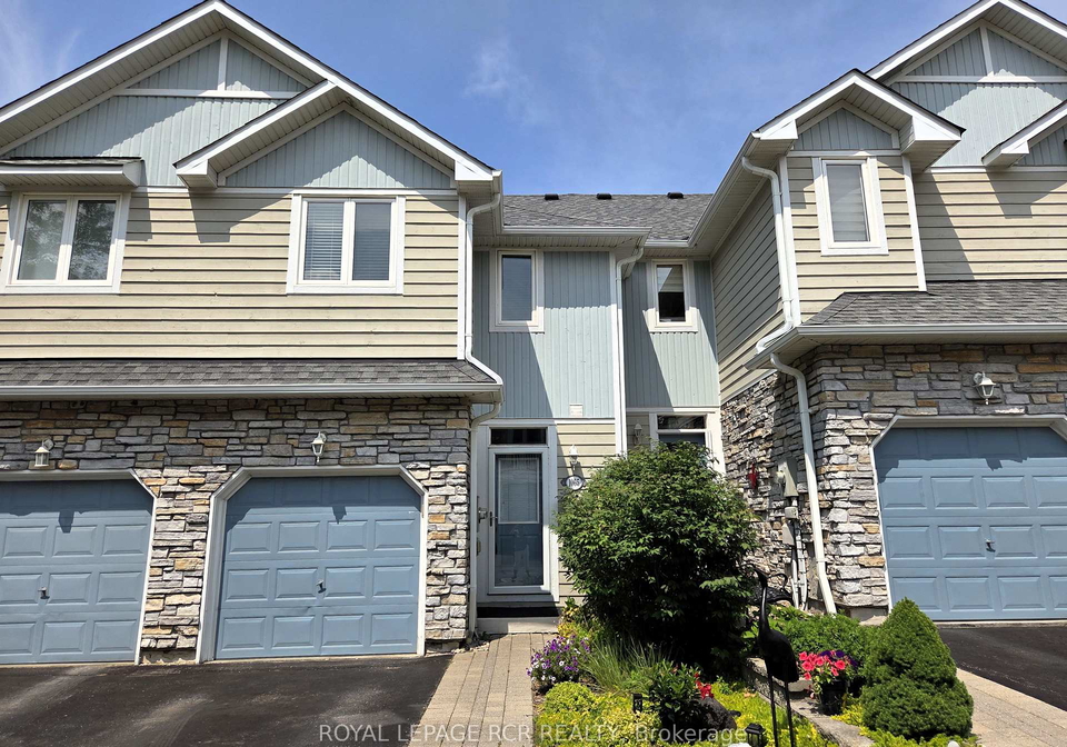 1065-on-bogart-circle-newmarket-ontario-n13591946