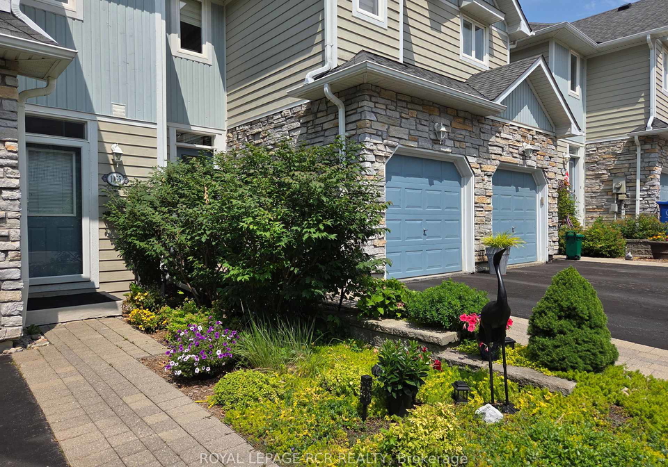 1065-on-bogart-circle-newmarket-ontario-n13591946
