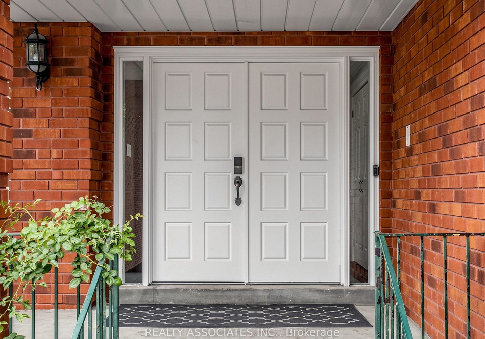 96-zinnia-place-s-vaughan-ontario-n13592408
