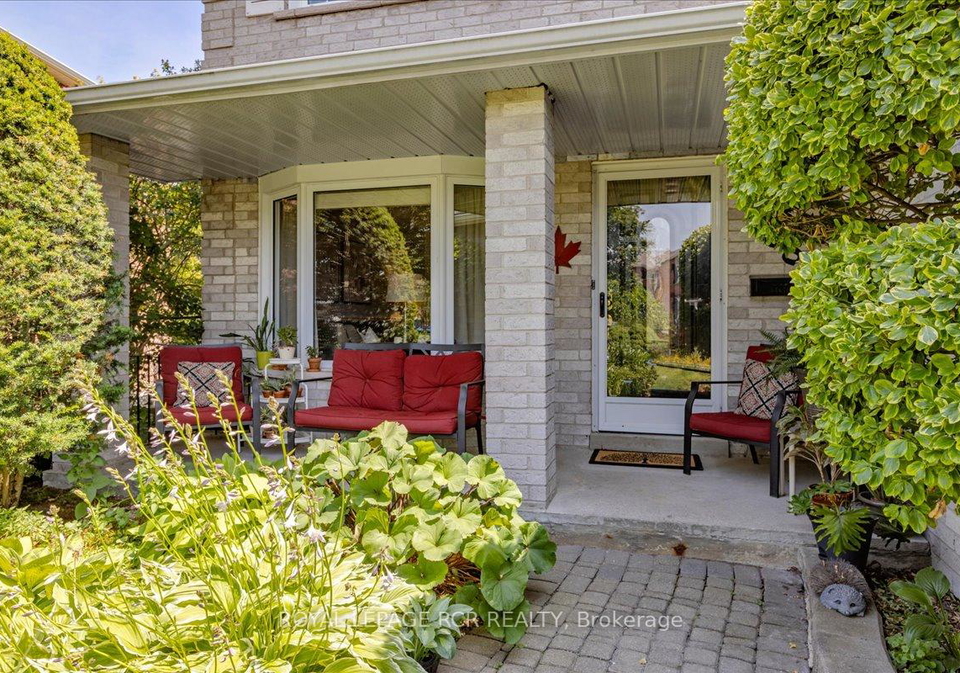 988-krista-court-newmarket-ontario-n13592692