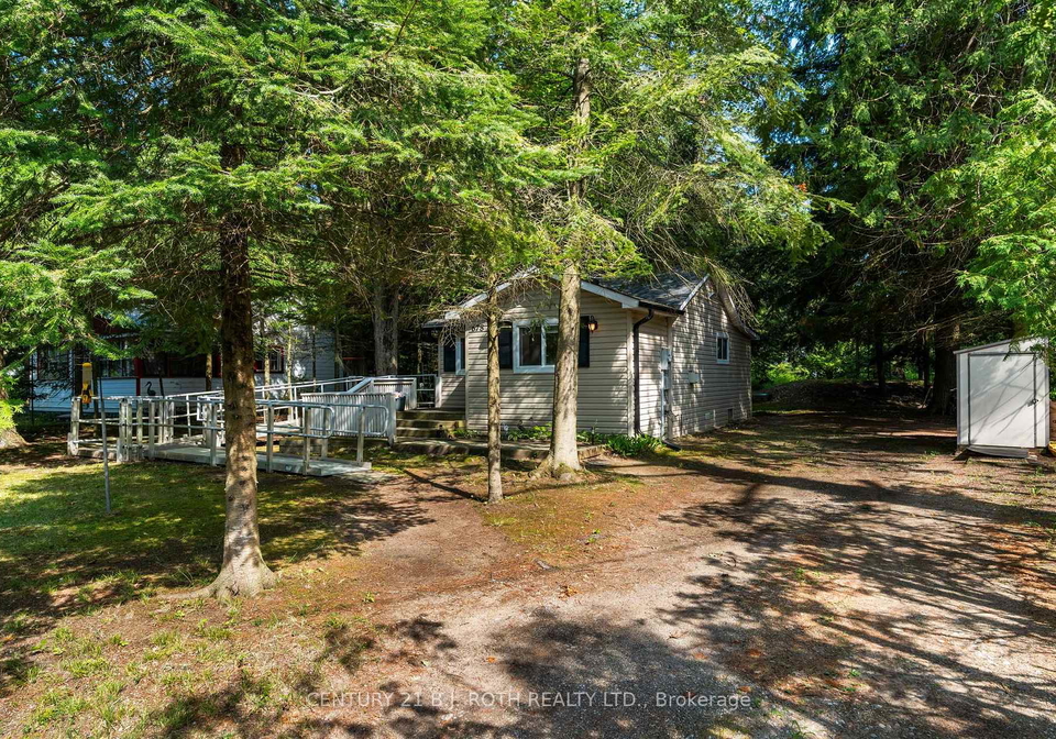 678-pinegrove-avenue-innisfil-ontario-n13593092