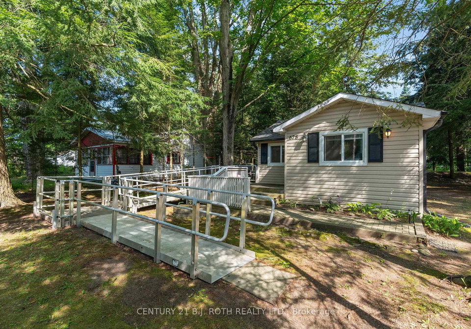 678-pinegrove-avenue-innisfil-ontario-n13593092