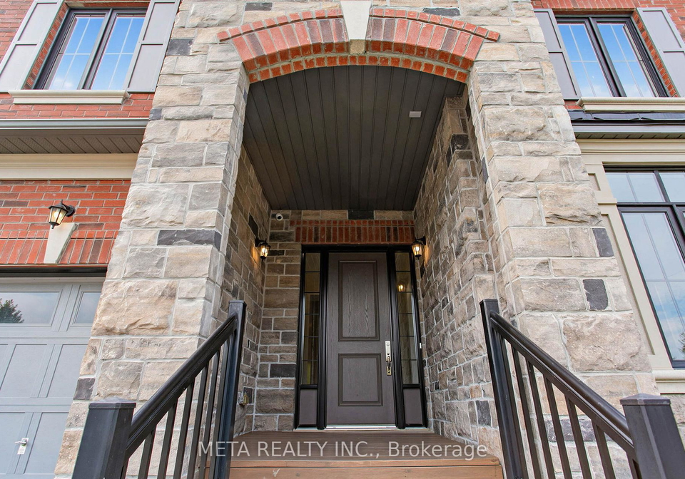 56-klees-crescent-aurora-ontario-n13593700