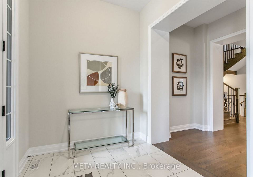 56-klees-crescent-aurora-ontario-n13593700