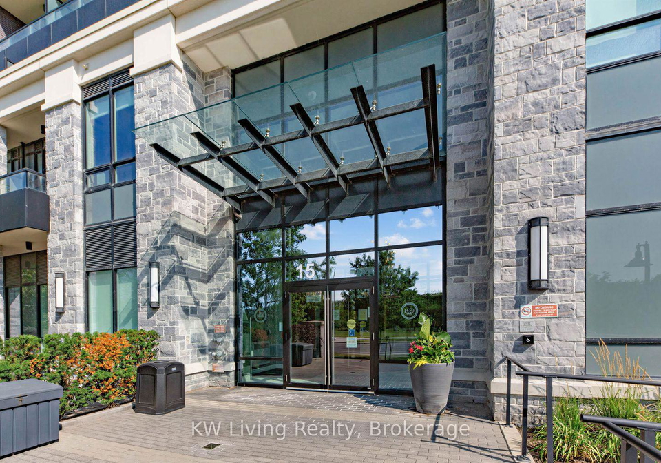 15-water-walk-drive-markham-ontario-n13594392