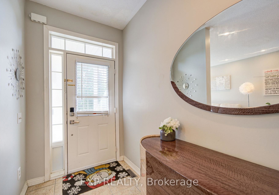 76-ford-wilson-boulevard-newmarket-ontario-n13594632