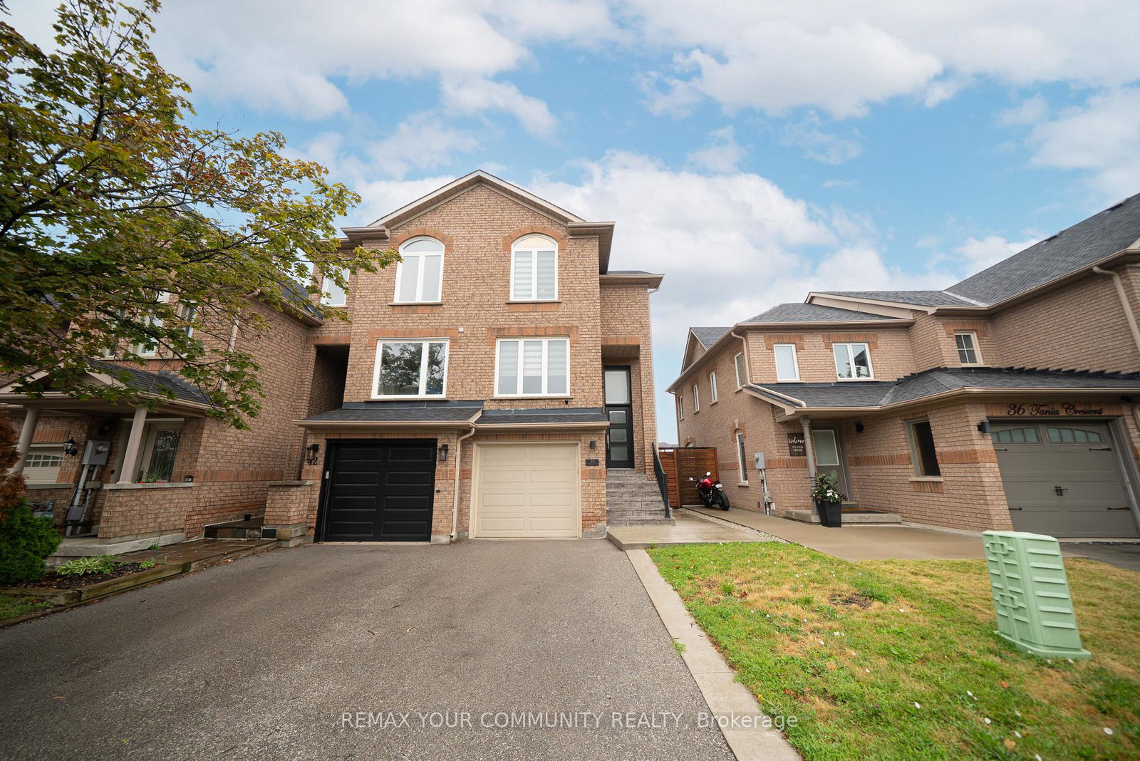 40-tania-crescent-vaughan-ontario-n13594788