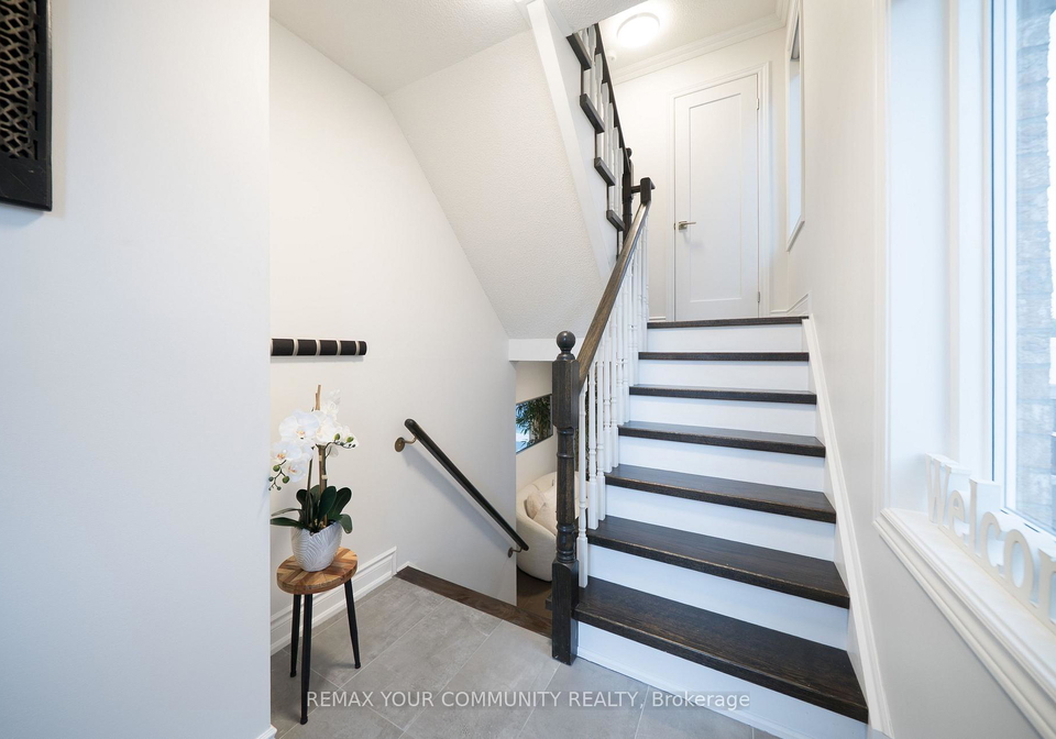 40-tania-crescent-vaughan-ontario-n13594788