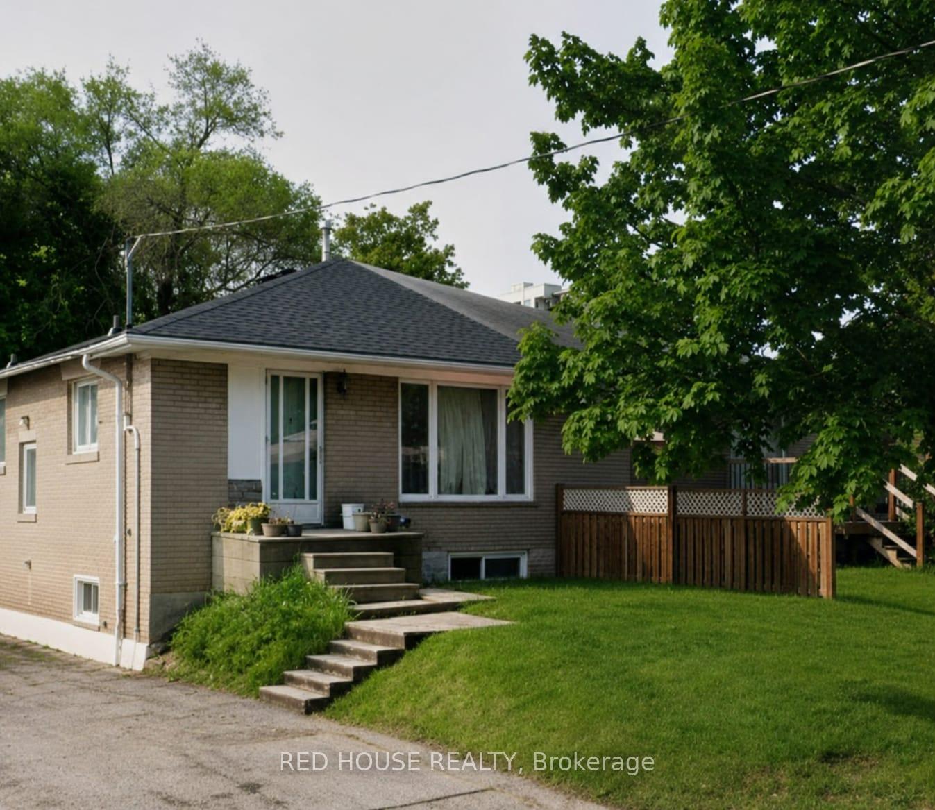 218-penn-avenue-newmarket-ontario-n13595154