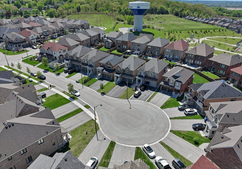 6-byblos-court-east-gwillimbury-ontario-n13595166