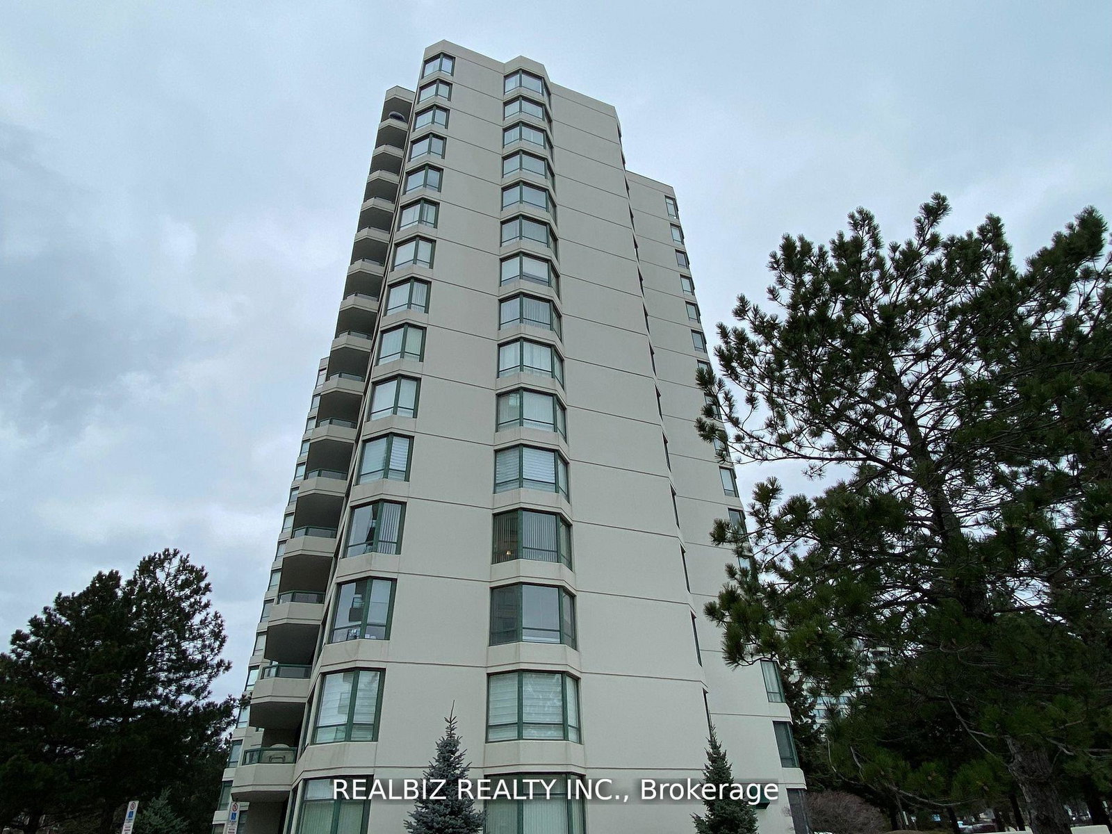 110-promenade-circle-vaughan-ontario-n13595652