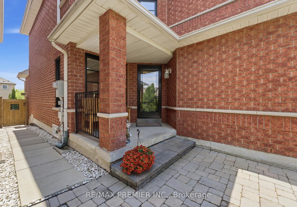 37-princeton-gate-vaughan-ontario-n13595756