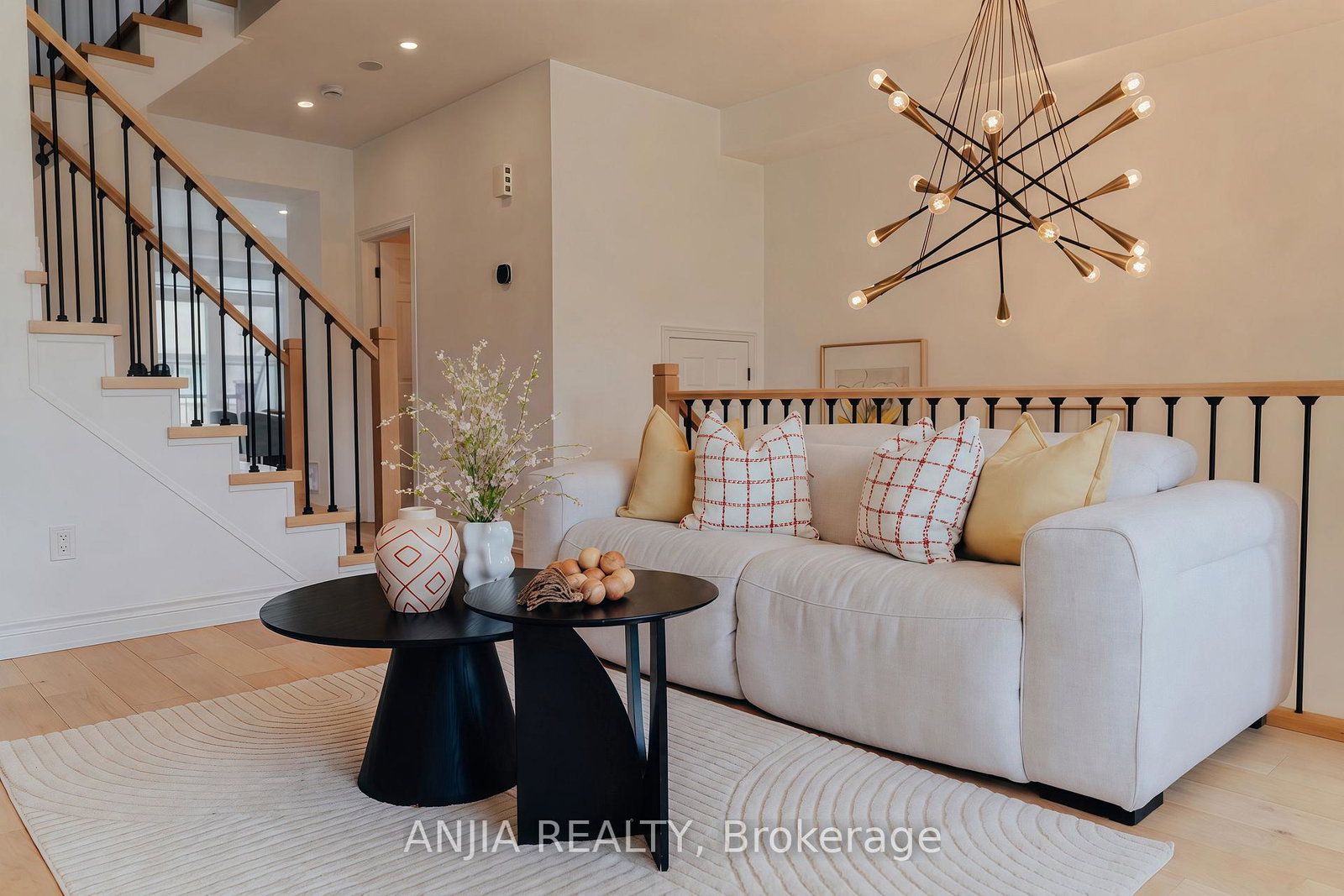 221-dundas-way-markham-ontario-n13595894