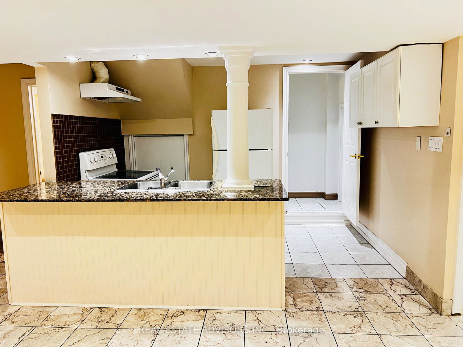 2-adam-ernst-basement-court-vaughan-ontario-n13595986