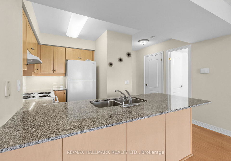 50-disera-drive-vaughan-ontario-n13596352
