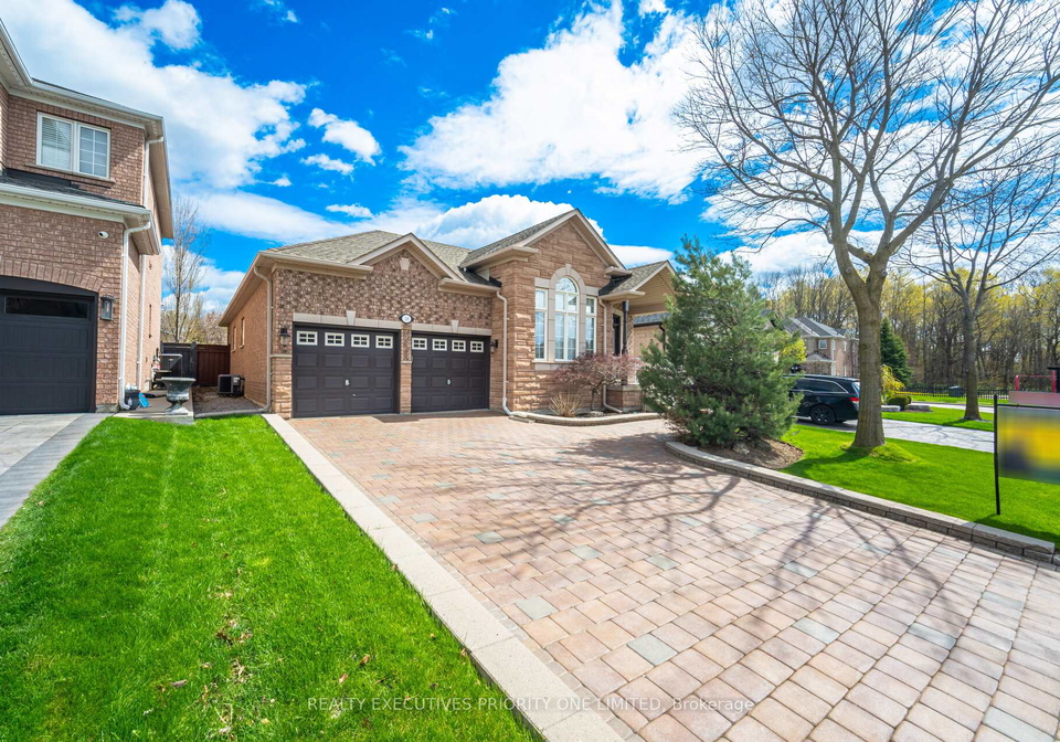 10-bottero-drive-vaughan-ontario-n13597616